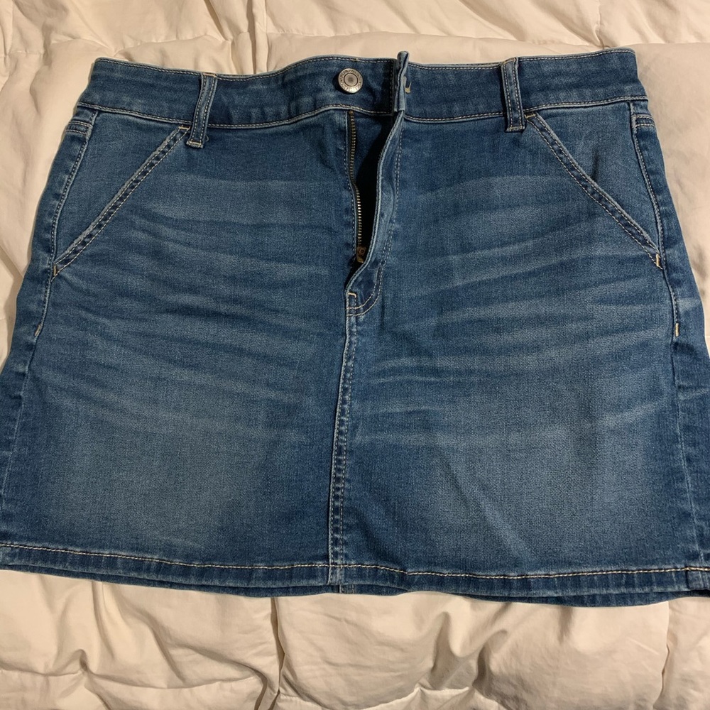 Denim American eagle skirt